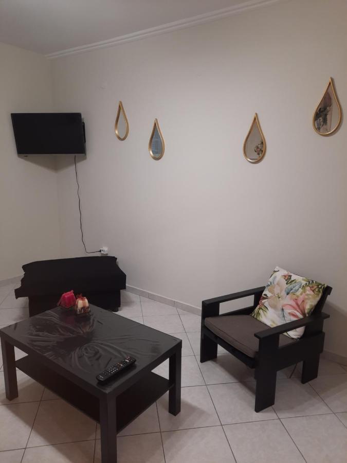 Lousi House Apartment Athens Ngoại thất bức ảnh